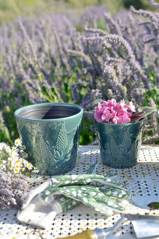 Dark Blue Embossed Pot 6.75"