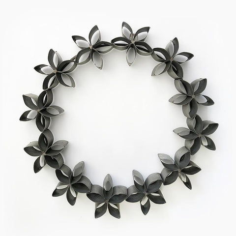 Flower Wreath - Metal